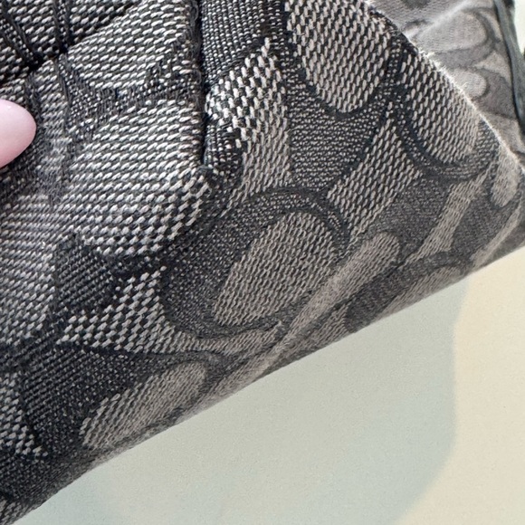 Coach large file Crossbody Bag EUC Carcosl Gray Canvas - Picture 9 of 15